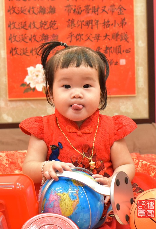 2020-10-03王寶寶，小孩禮服(女)中式古裝禮服禮照照片集