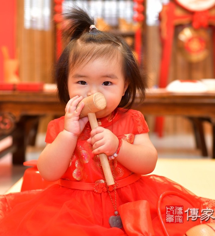 2020-10-02林寶寶，小孩禮服(女)中式古裝禮服禮照照片集