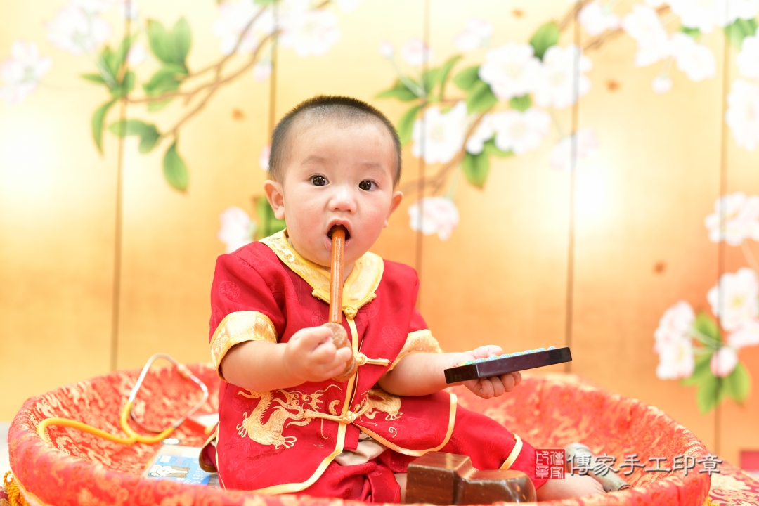 2025-11-16小永寶貝抓周，小孩古裝禮服照。地點：傳家「台中店」古禮會場照片集