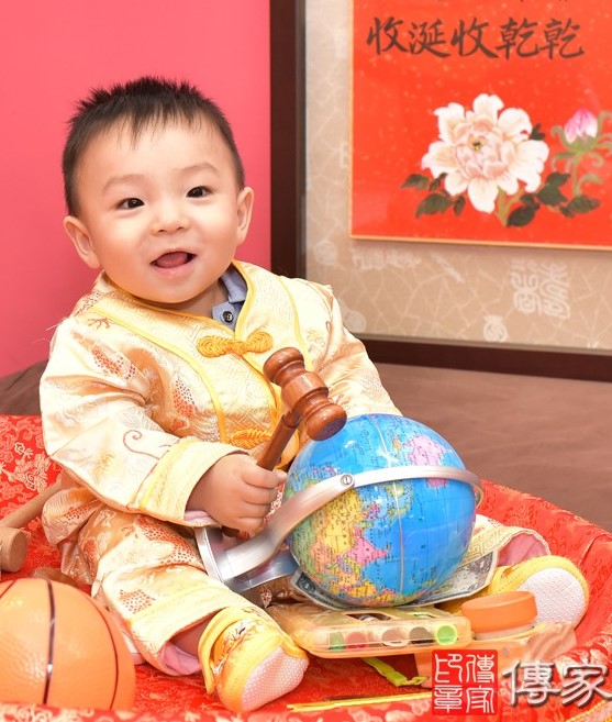 2020-10-01王寶寶，小孩禮服(男)中式古裝禮服禮照照片集