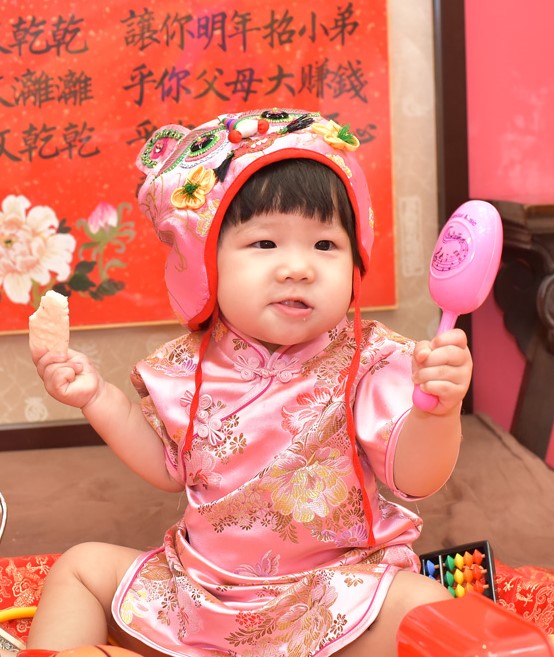 2020-09-28林寶寶，小孩禮服(女)中式古裝禮服禮照照片集