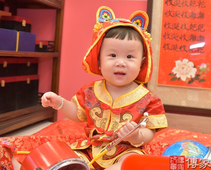 2021-03-28童寶寶，小孩禮服(男)中式古裝禮服禮照照片集