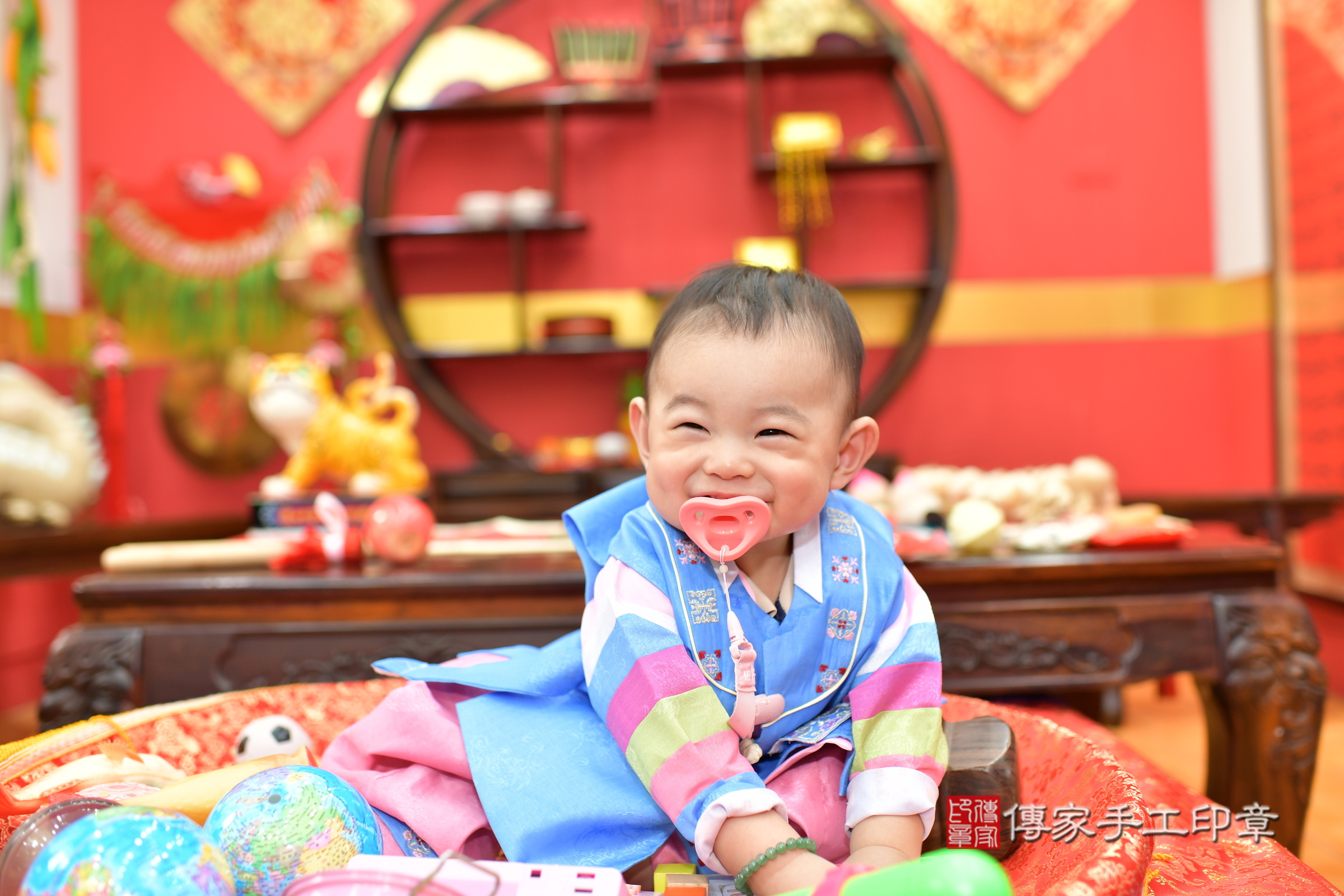 2025-08-23小任寶寶抓周，小孩古裝禮服照。地點：傳家「桃園店」古禮會場照片集