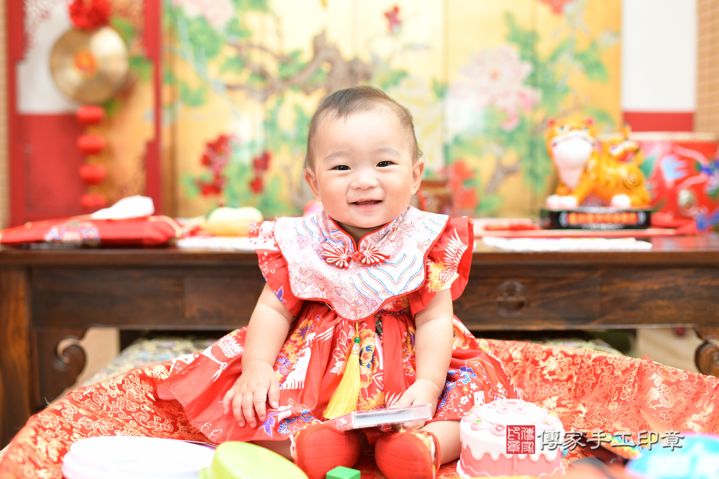 2025-08-16桐桐寶寶抓周，小孩古裝禮服照。地點：傳家「台北店」古禮會場照片集