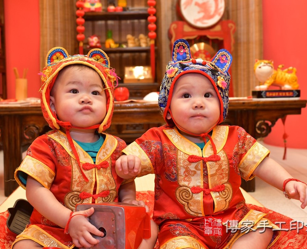 2020-12-05賴雙寶，小孩禮服(男)中式古裝禮服禮照照片集