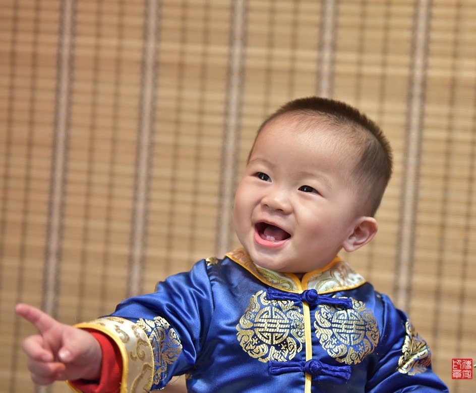 2020-12-05邱寶寶，小孩禮服(男)中式古裝禮服禮照照片集