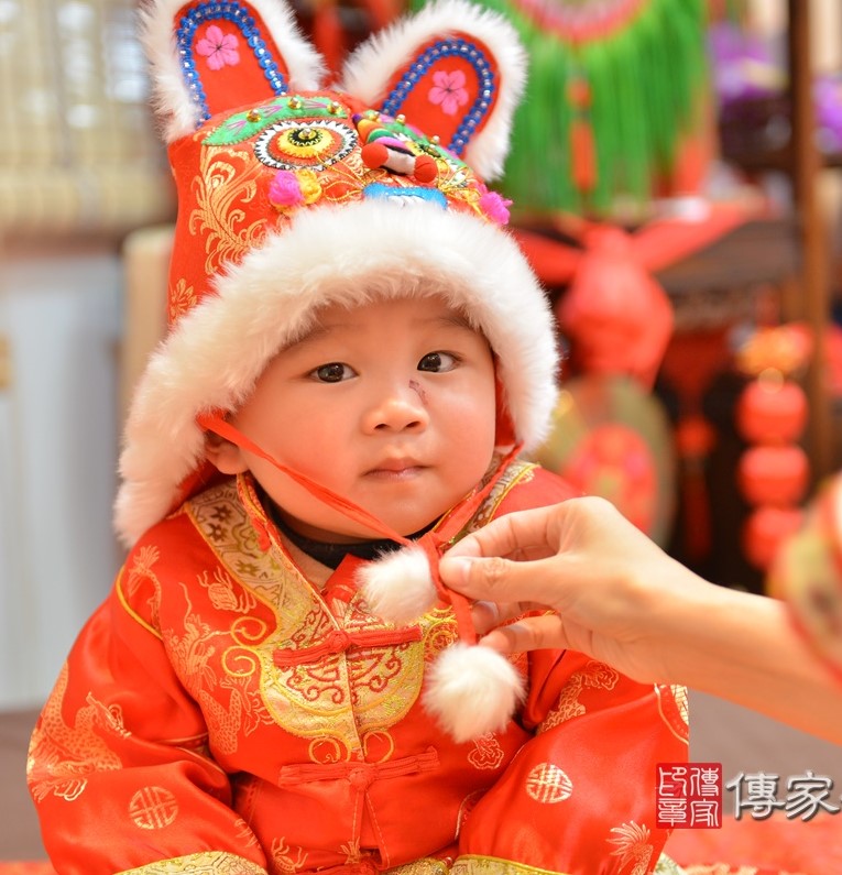 2020-02-02呂寶寶，小孩禮服(男)中式古裝禮服禮照照片集