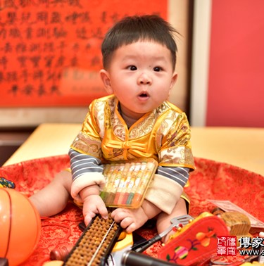 2020-01-19於寶寶，小孩禮服(男)中式古裝禮服禮照照片集