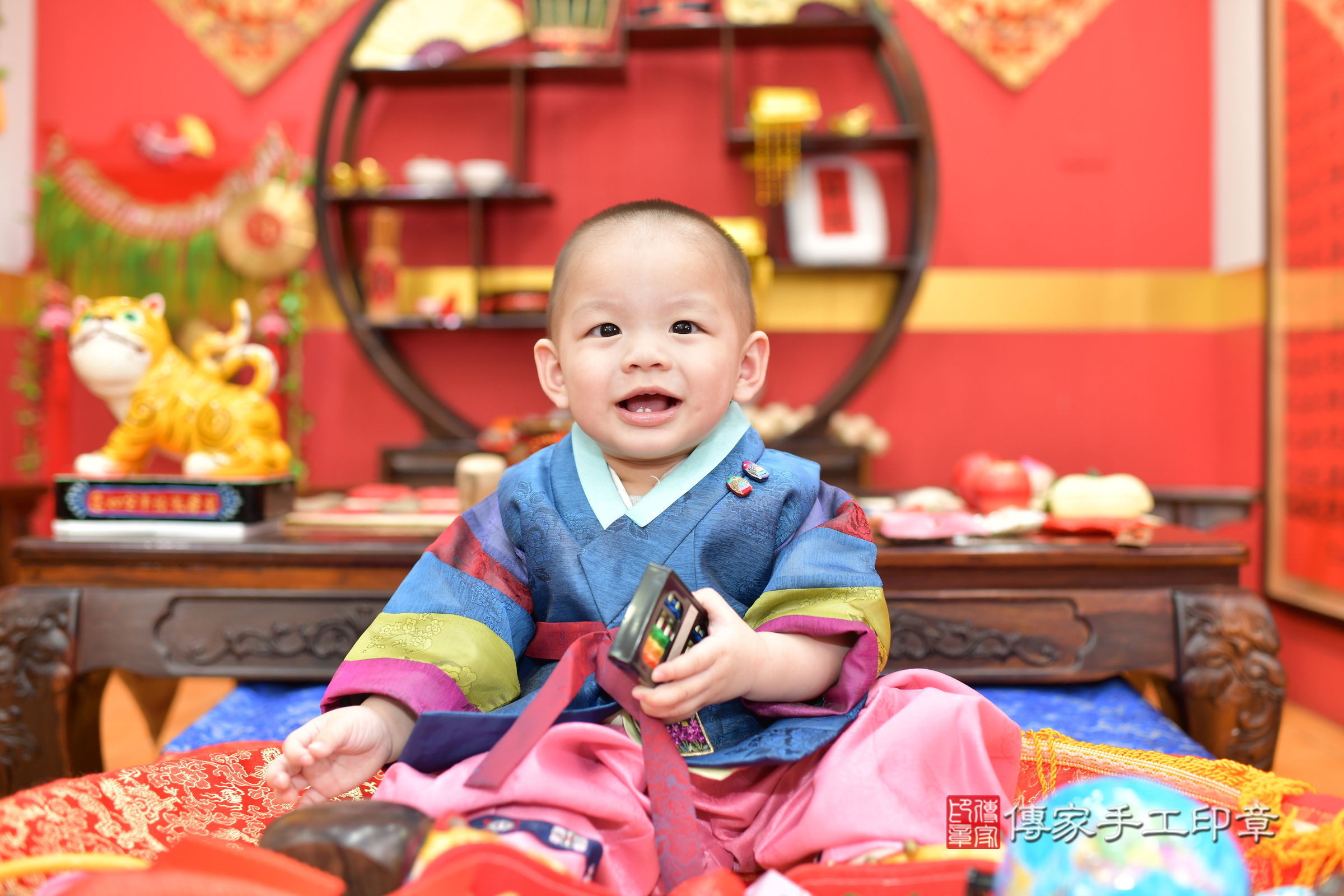 2025-08-31小志寶寶抓周，小孩古裝禮服照。地點：傳家「桃園店」古禮會場照片集