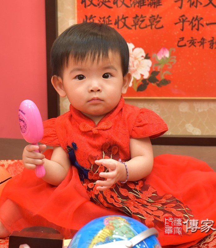 2020-07-10葉寶寶，小孩禮服(女)中式古裝禮服禮照照片集