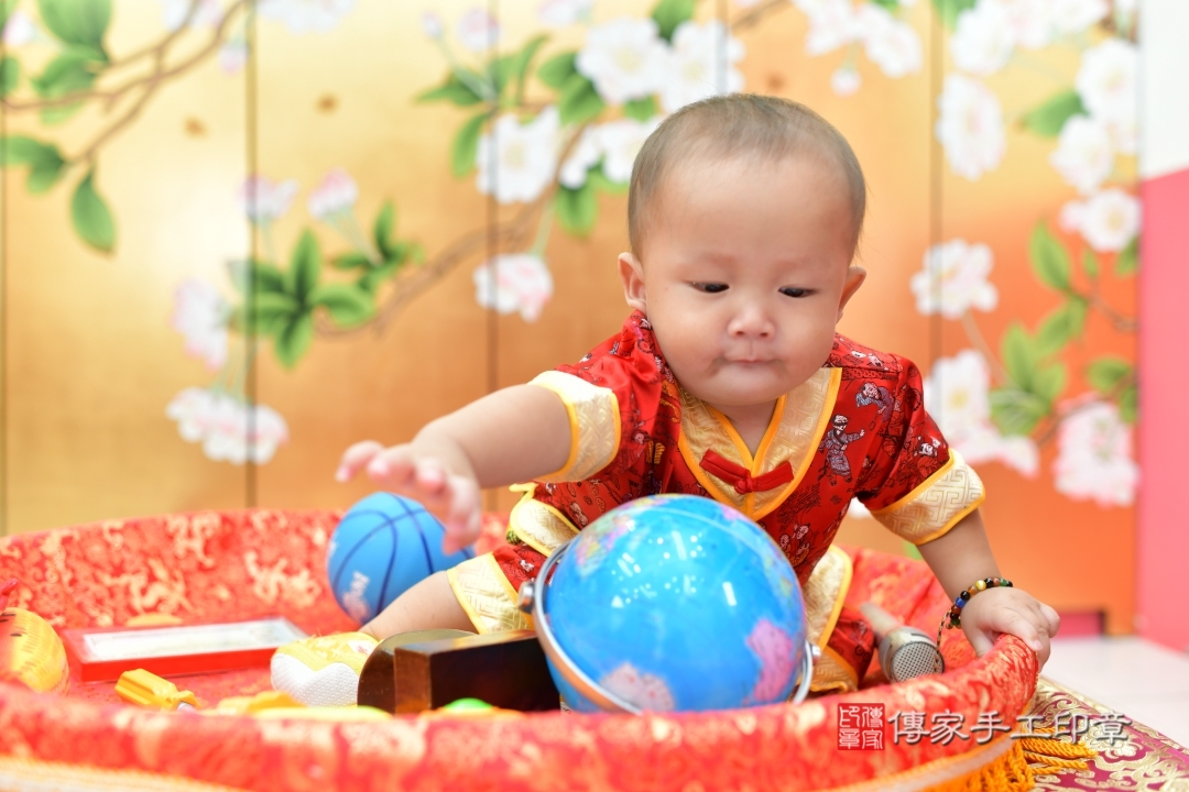 2025-11-18小閔寶貝抓周，小孩古裝禮服照。地點：傳家「台中店」古禮會場照片集