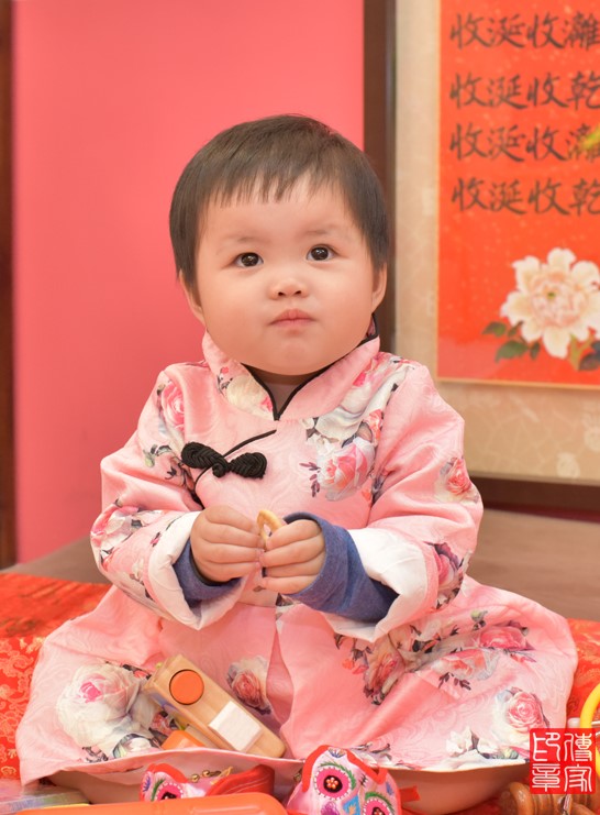 2021-03-23梁寶寶，小孩禮服(女)中式古裝禮服禮照照片集