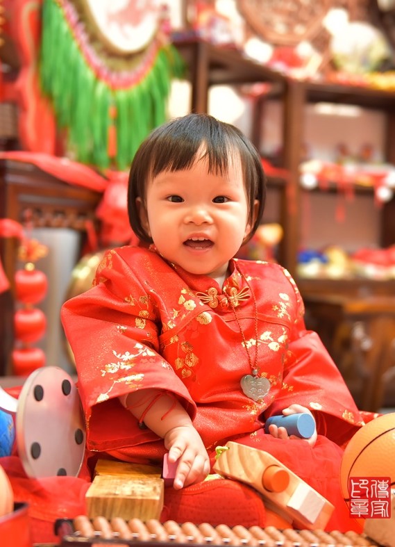 2020-01-15王寶寶，小孩禮服(女)中式古裝禮服禮照照片集