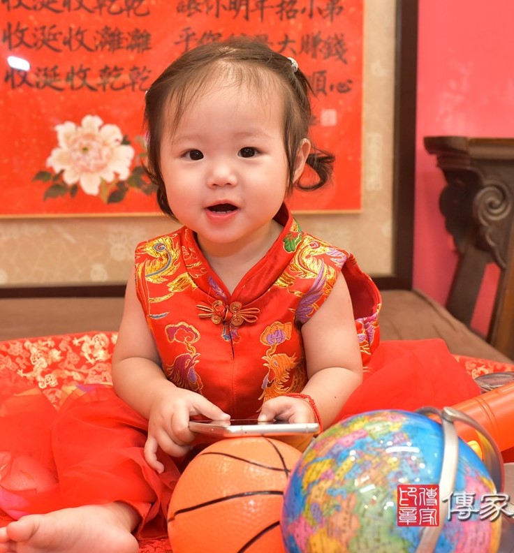 2020-09-06施寶寶，小孩禮服(女)中式古裝禮服禮照照片集