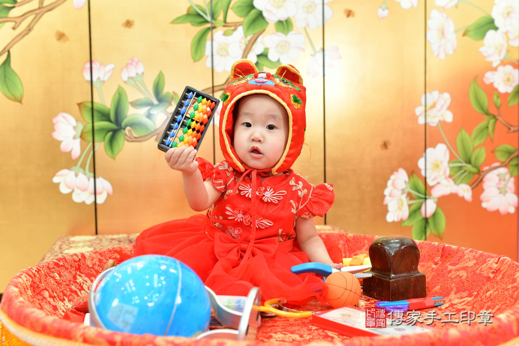 2026-01-21琋琋寶貝抓周，小孩古裝禮服照。地點：傳家「台中店」古禮會場照片集