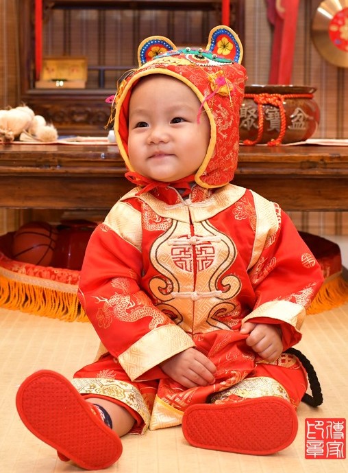 2021-03-07林寶寶，小孩禮服(男)中式古裝禮服禮照照片集