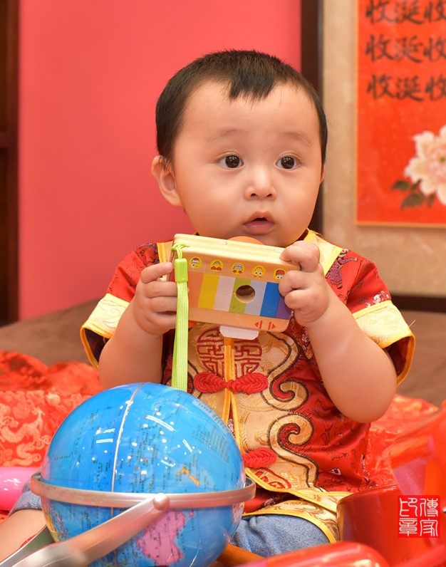 2020-08-30余寶寶，小孩禮服(男)中式古裝禮服禮照照片集