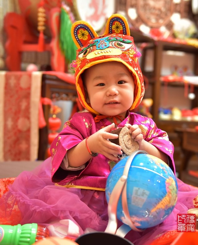 2020-01-09張寶寶，小孩禮服(女)中式古裝禮服禮照照片集