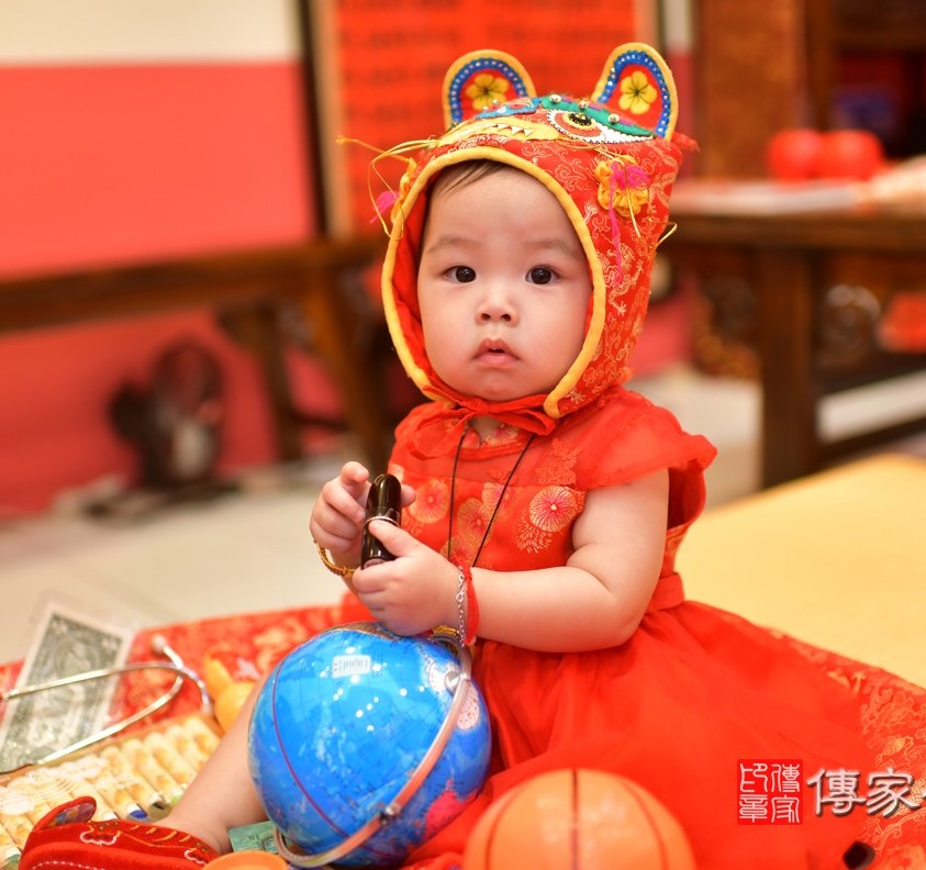 2020-11-23王寶寶，小孩禮服(女)中式古裝禮服禮照照片集