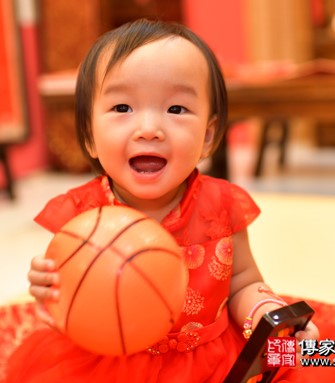 2020-06-06黃寶寶，小孩禮服(女)中式古裝禮服禮照照片集