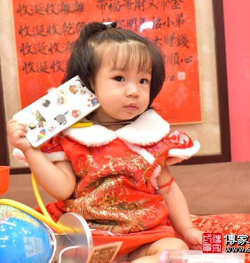 2020-05-10郭寶寶，小孩禮服(女)中式古裝禮服禮照照片集