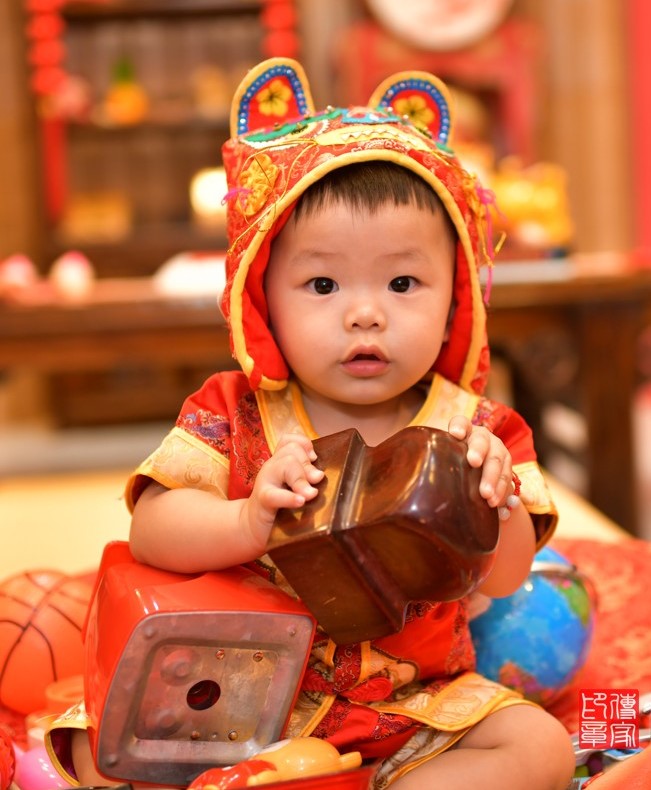 2020-11-19廖寶寶，小孩禮服(男)中式古裝禮服禮照照片集