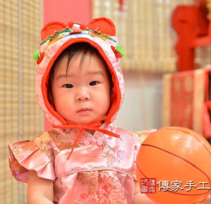 2020-05-08馬寶寶，小孩禮服(女)中式古裝禮服禮照照片集