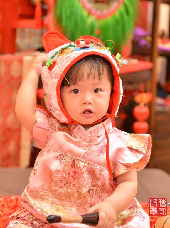 2020-05-07廖寶寶，小孩禮服(女)中式古裝禮服禮照照片集