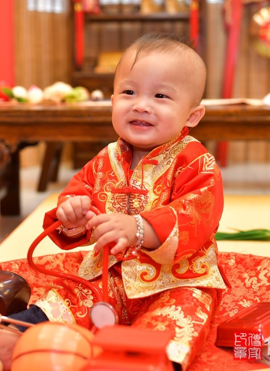 2020-11-10謝寶寶，小孩禮服(男)中式古裝禮服禮照照片集
