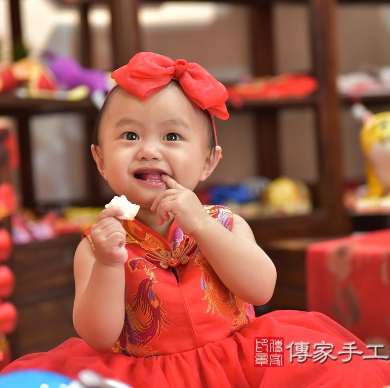 2020-11-10吳寶寶，小孩禮服(女)中式古裝禮服禮照照片集