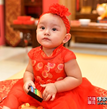 2020-05-01李寶寶，小孩禮服(女)中式古裝禮服禮照照片集