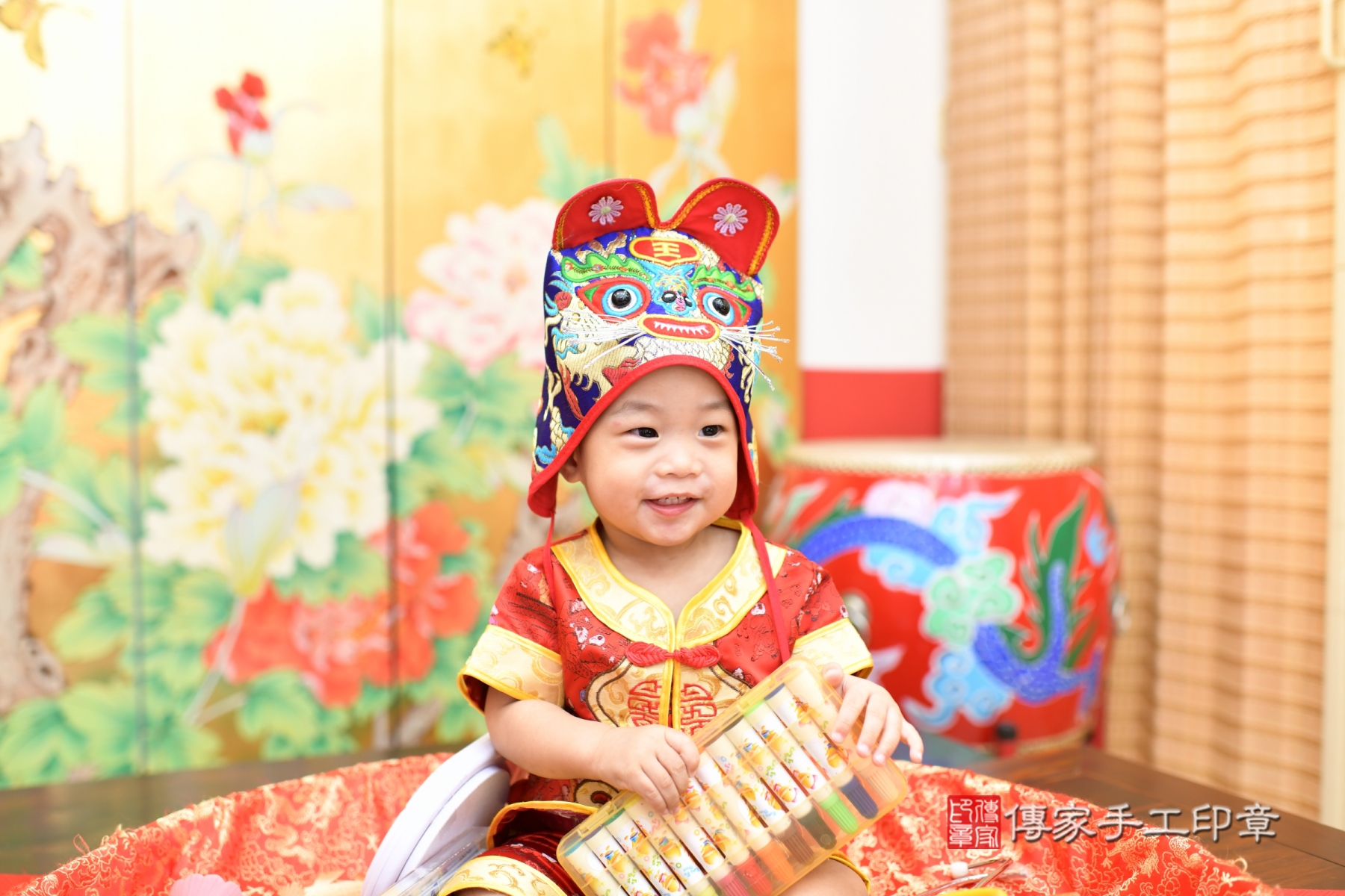 2025-11-27旭旭寶貝抓周，小孩古裝禮服照。地點：傳家「台北店」古禮會場照片集