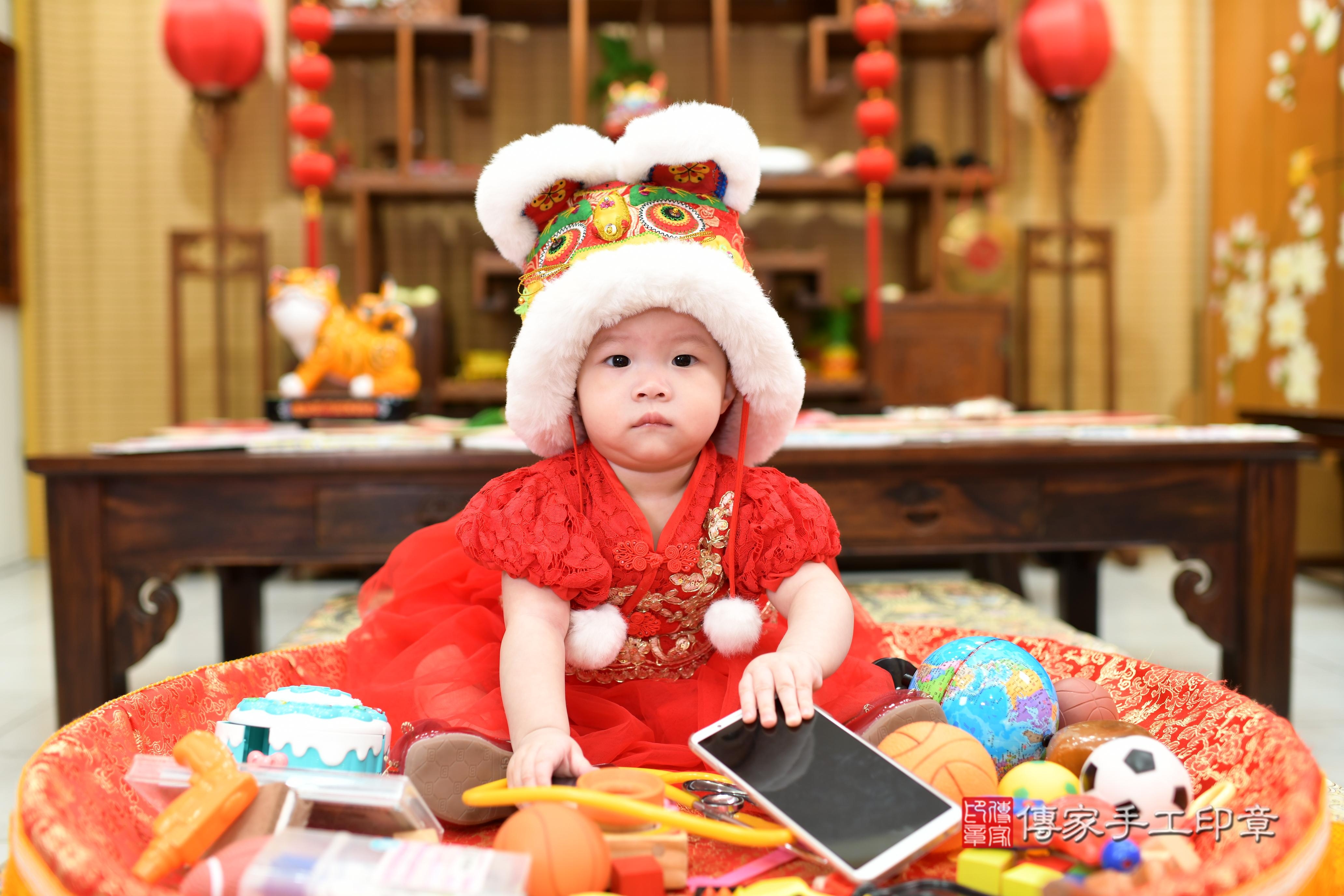2025-09-27小鈺寶貝抓周,小孩古裝禮服照。地點:傳家「台南店」古禮會場照片集