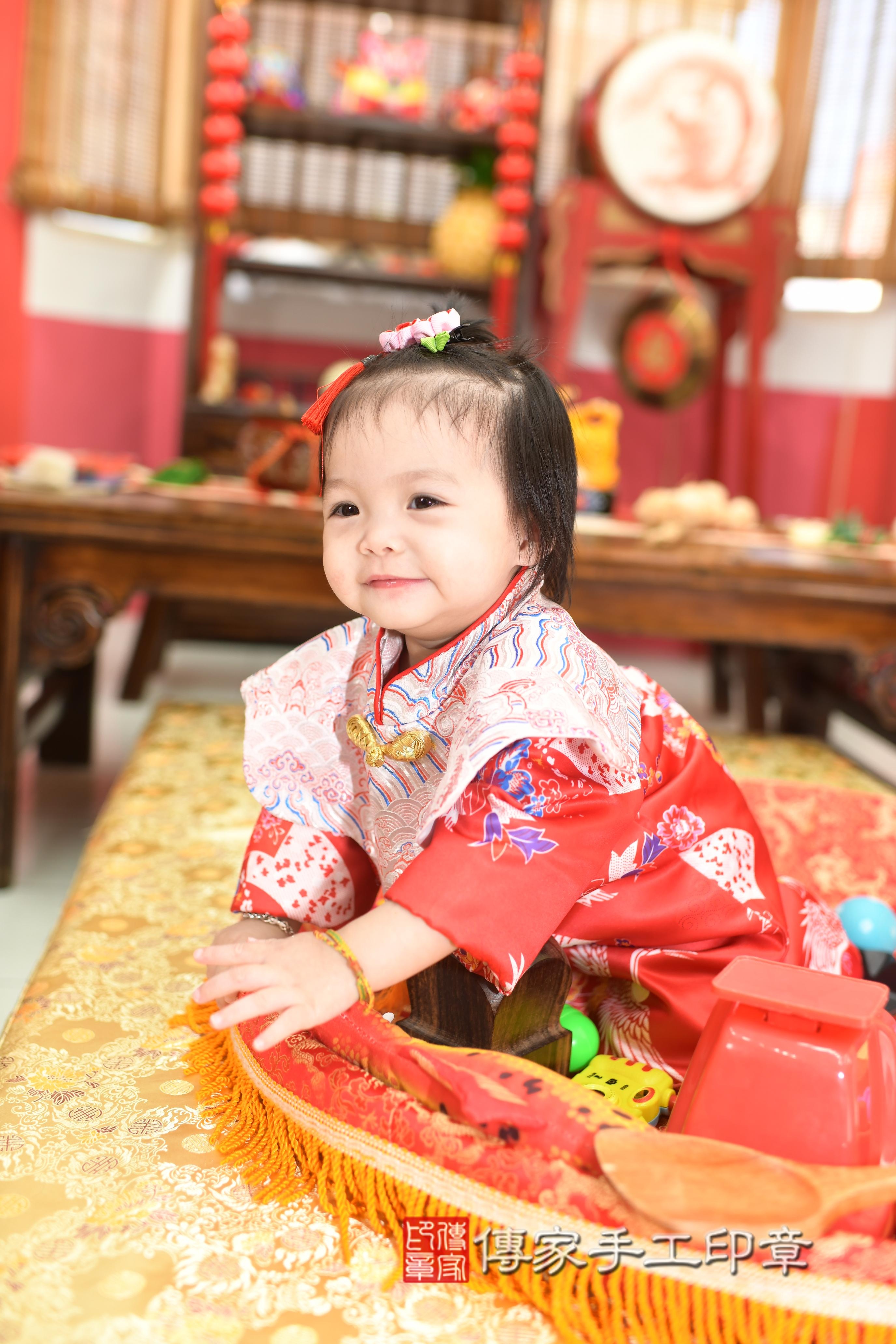 2025-09-27涵涵寶貝抓周,小孩古裝禮服照。地點:傳家「高雄店」古禮會場照片集