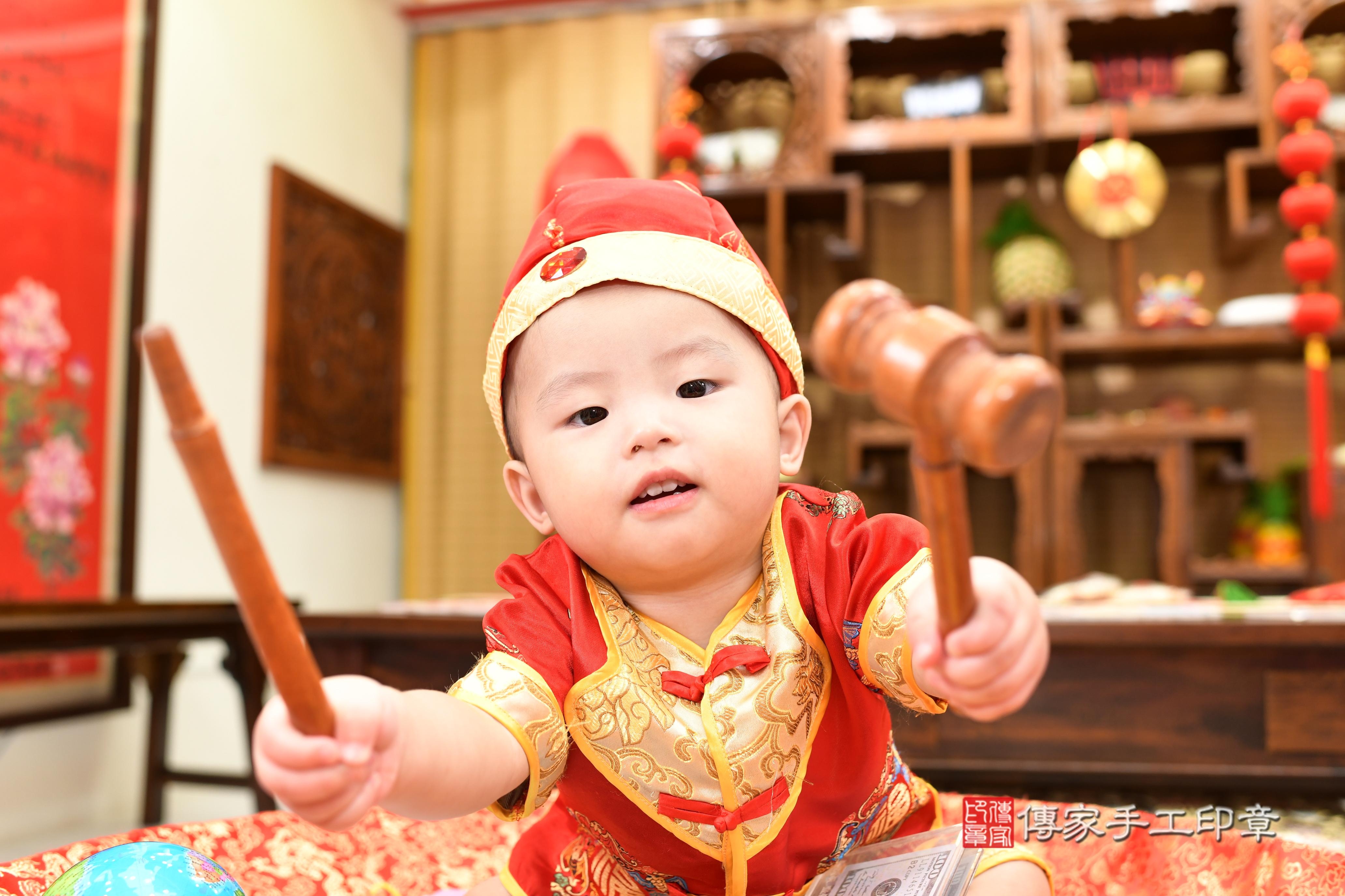 2025-06-27軒軒寶貝抓周,小孩古裝禮服照。地點:傳家「台南店」古禮會場照片集