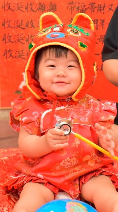 2021-08-12賴寶寶，小孩禮服(女)中式古裝禮服禮照照片集