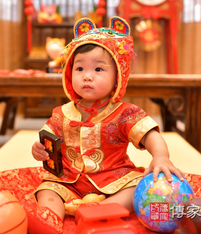 2021-03-03黃寶寶，小孩禮服(男)中式古裝禮服禮照照片集
