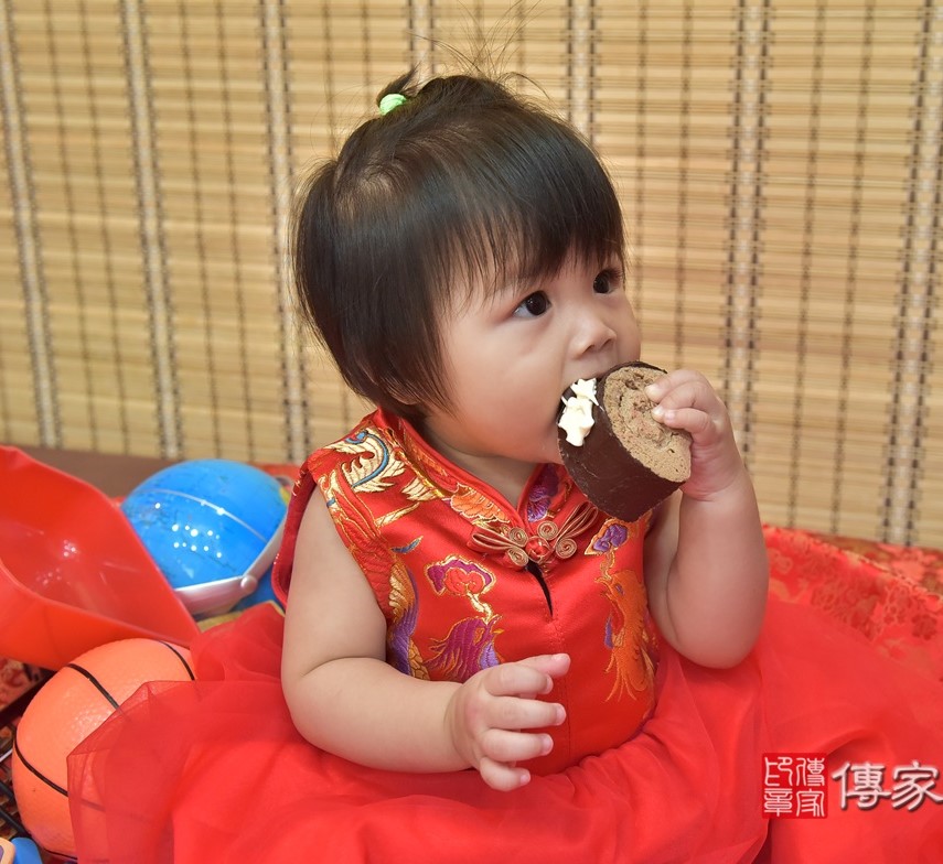 2020-12-31鍾寶寶，小孩禮服(女)中式古裝禮服禮照照片集