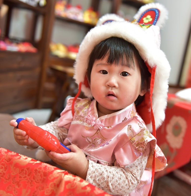 2020-12-31黃寶寶，小孩禮服(女)中式古裝禮服禮照照片集
