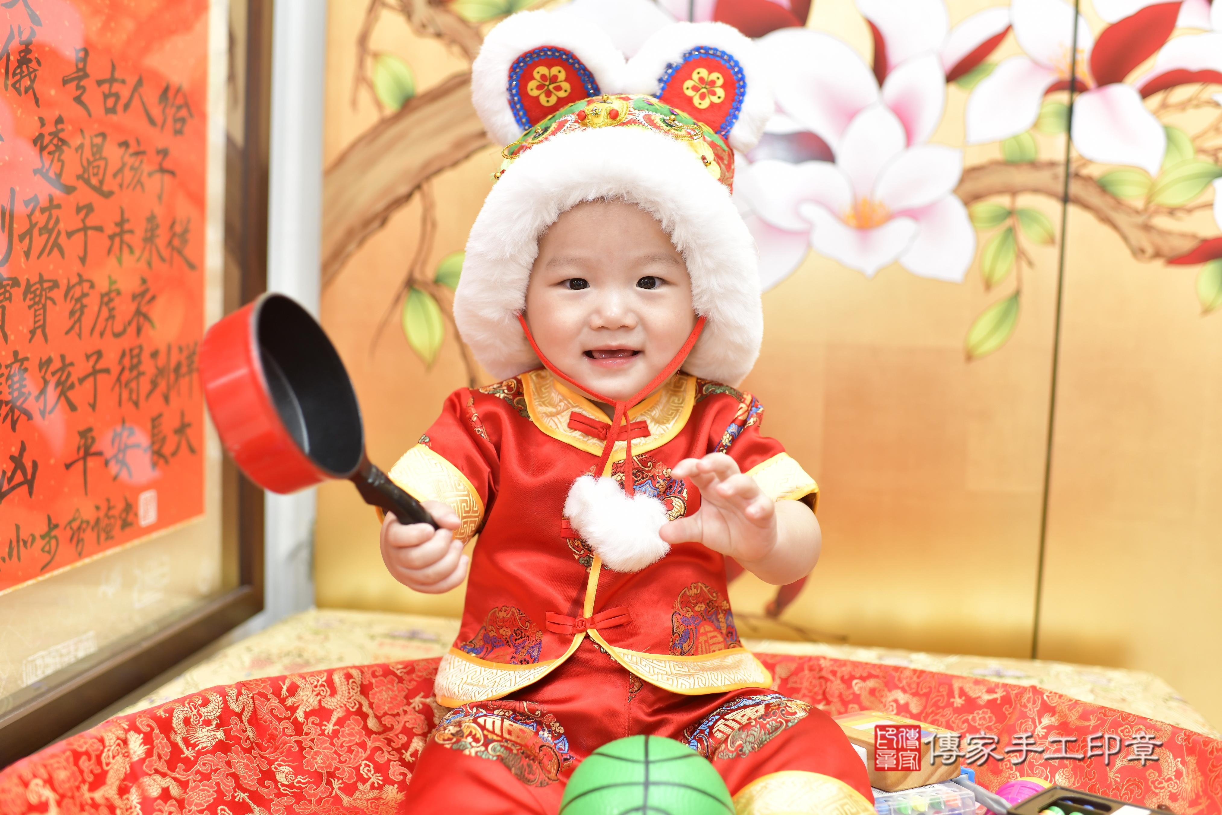 2025-09-28成成寶貝抓周,小孩古裝禮服照。地點:傳家「新竹店」古禮會場照片集