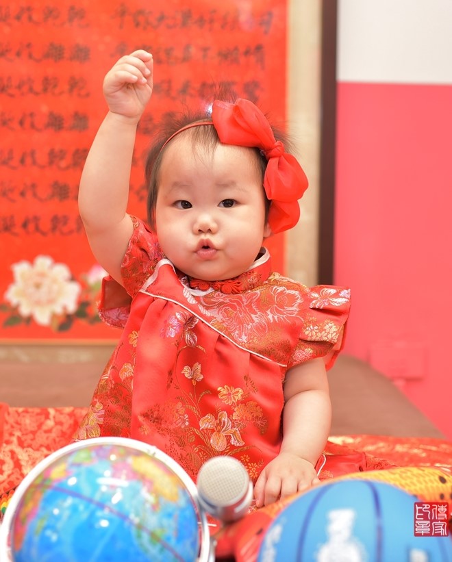 2022-03-13謝寶寶抓周,小孩古裝禮服照。地點:傳家「台中門市店」古禮會場照片集