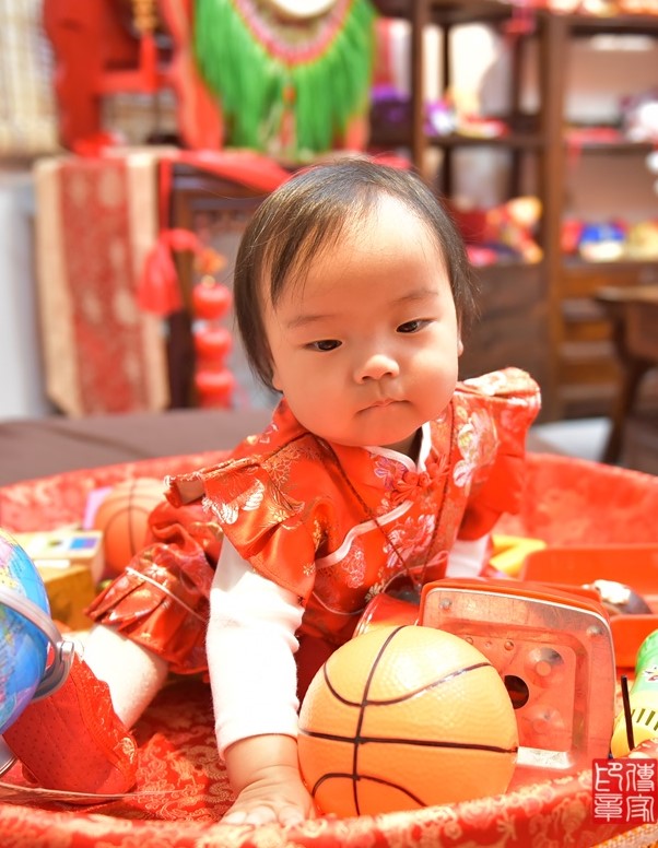 2020-04-25徐寶寶，小孩禮服(女)中式古裝禮服禮照照片集