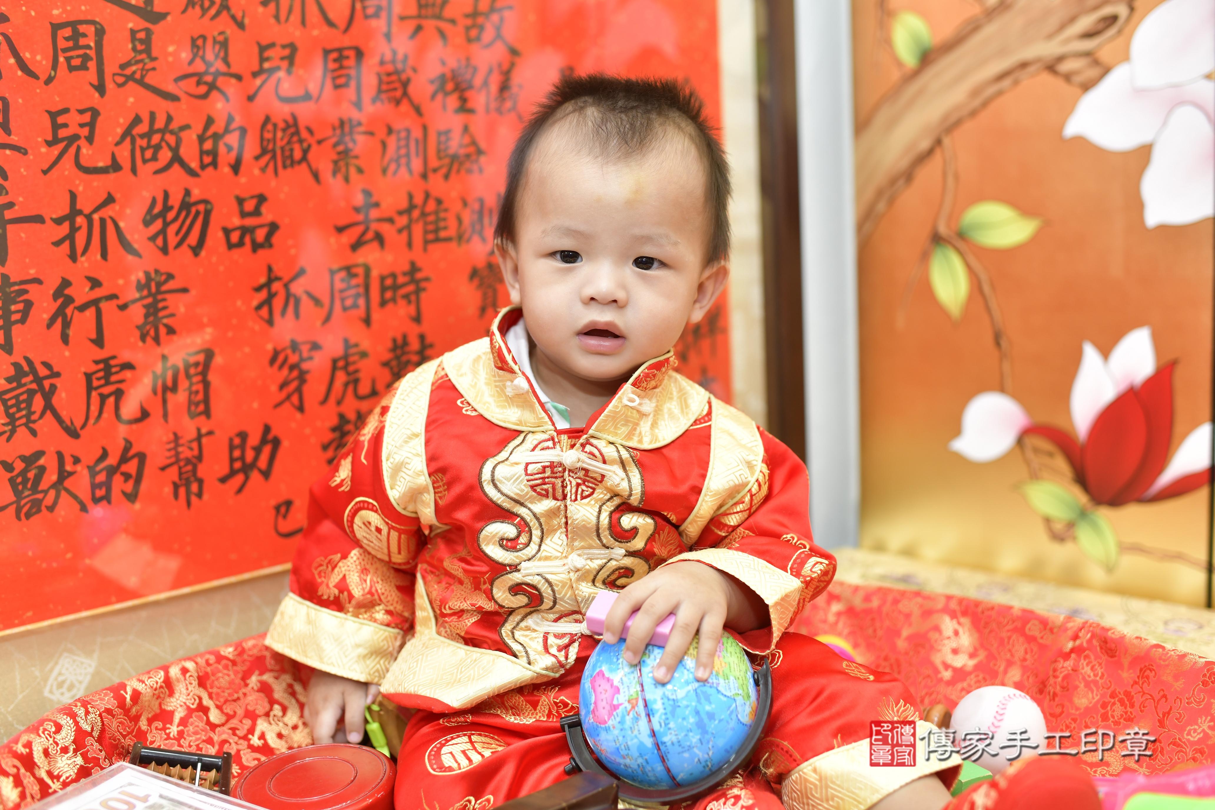 2025-09-29淵淵寶貝抓周,小孩古裝禮服照。地點:傳家「新竹店」古禮會場照片集