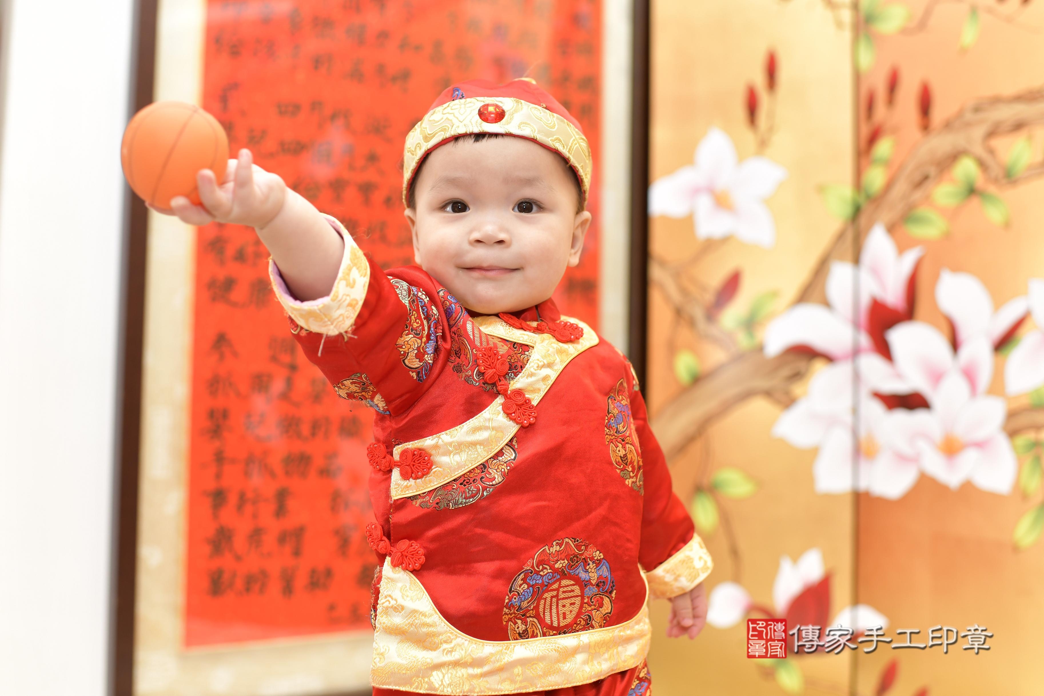 2025-09-29小昱寶貝抓周,小孩古裝禮服照。地點:傳家「新竹店」古禮會場照片集