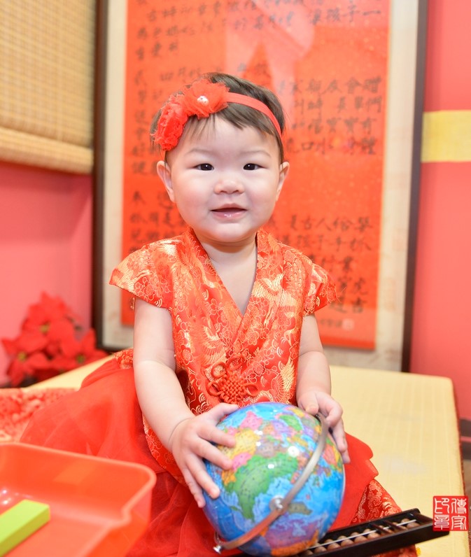 2022-03-06蘇寶寶抓周,小孩古裝禮服照。地點:傳家「台中門市店」古禮會場照片集