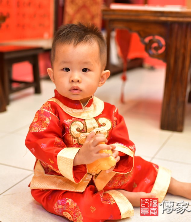 2020-12-29林寶寶，小孩禮服(男)中式古裝禮服禮照照片集