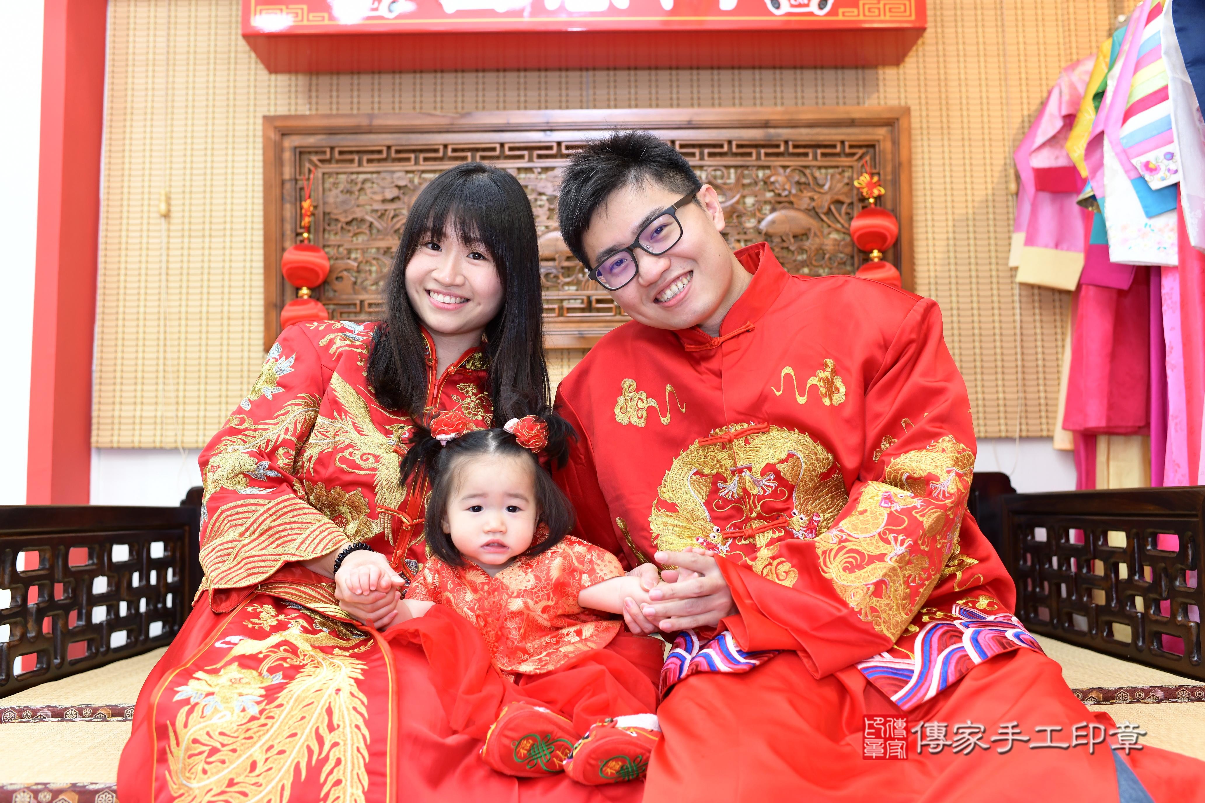 2025-07-29妍妍寶貝抓周，成人與小孩古裝禮服照。地點：傳家「台南店」古禮會場照片集