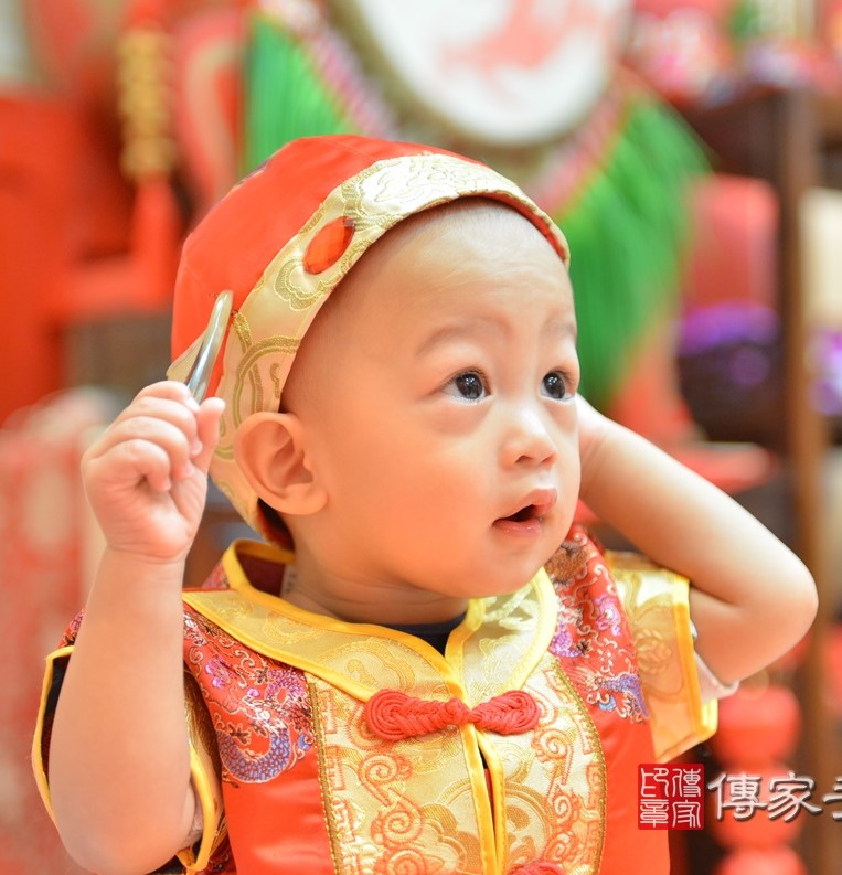 2020-04-02黃寶寶，小孩禮服(男)中式古裝禮服禮照照片集