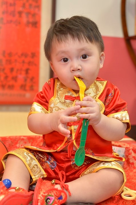 2021-07-27黃寶寶，小孩禮服(男)中式古裝禮服禮照照片集
