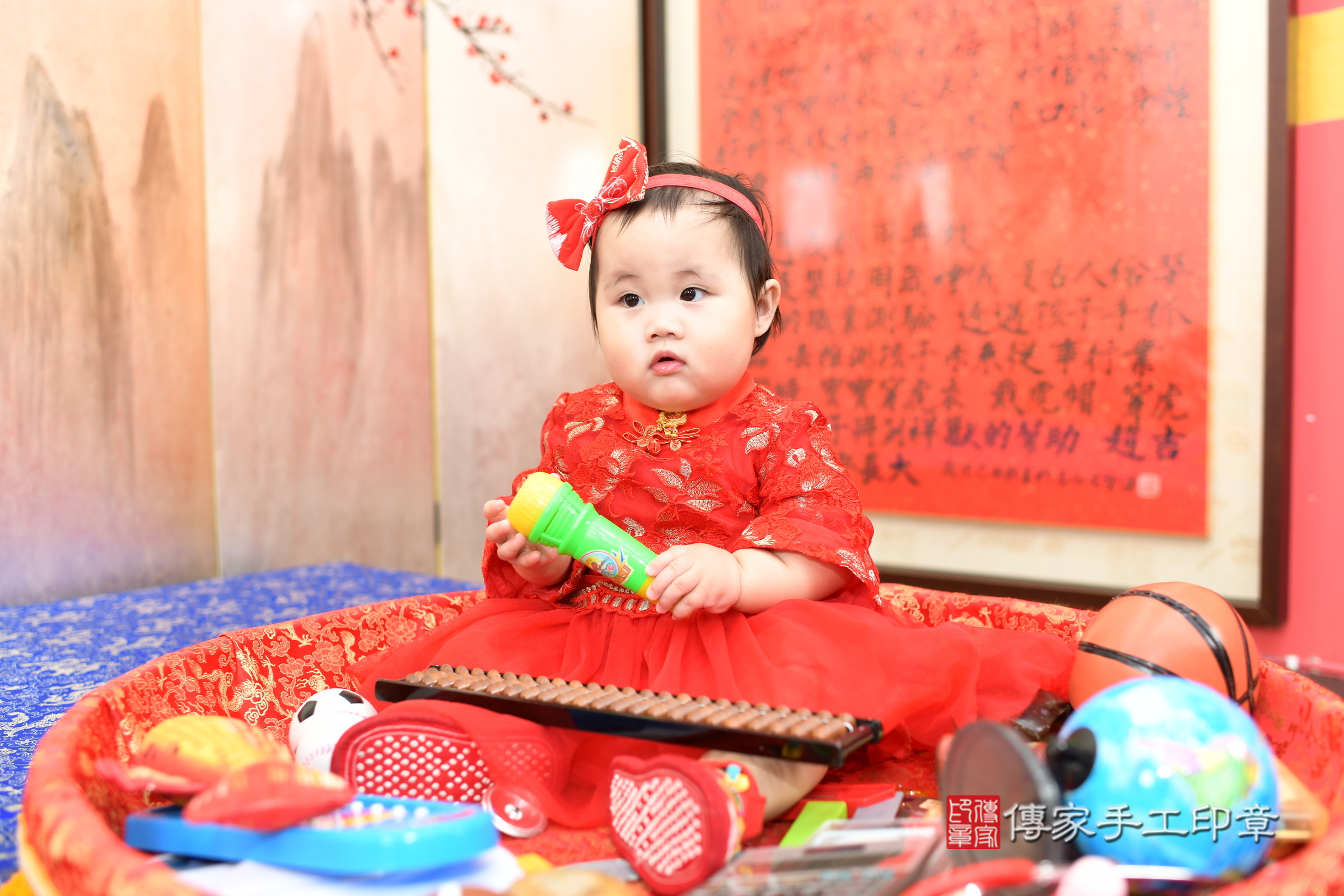 2025-06-22小禔寶寶抓周，小孩古裝禮服照。地點：傳家「新北店」古禮會場照片集